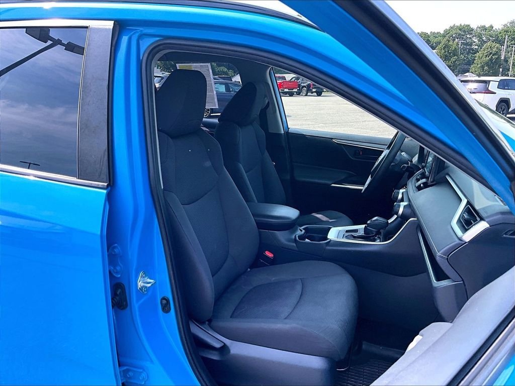 Used 2019 Blue Toyota LE image 11