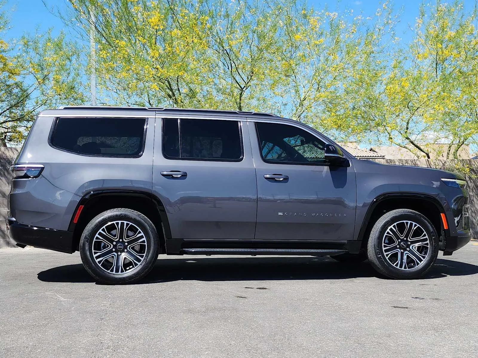 New 2026 Baltic Gray Metallic Clearcoat Jeep  image 10