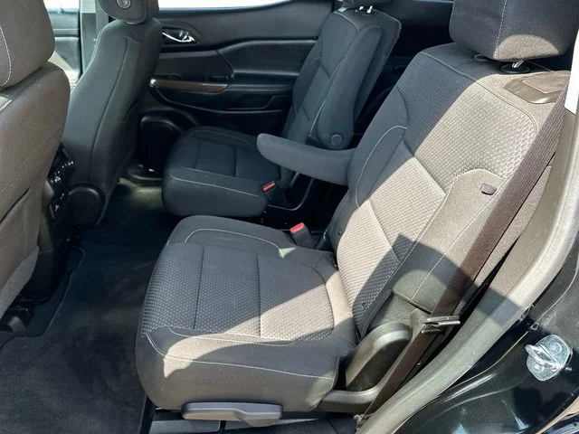 Used 2023 Black GMC SLE image 11