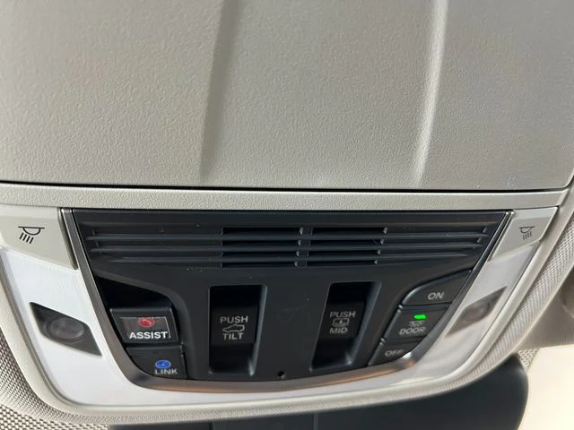 New 2026 Majestic Black Pearl Acura Advance Package image 19