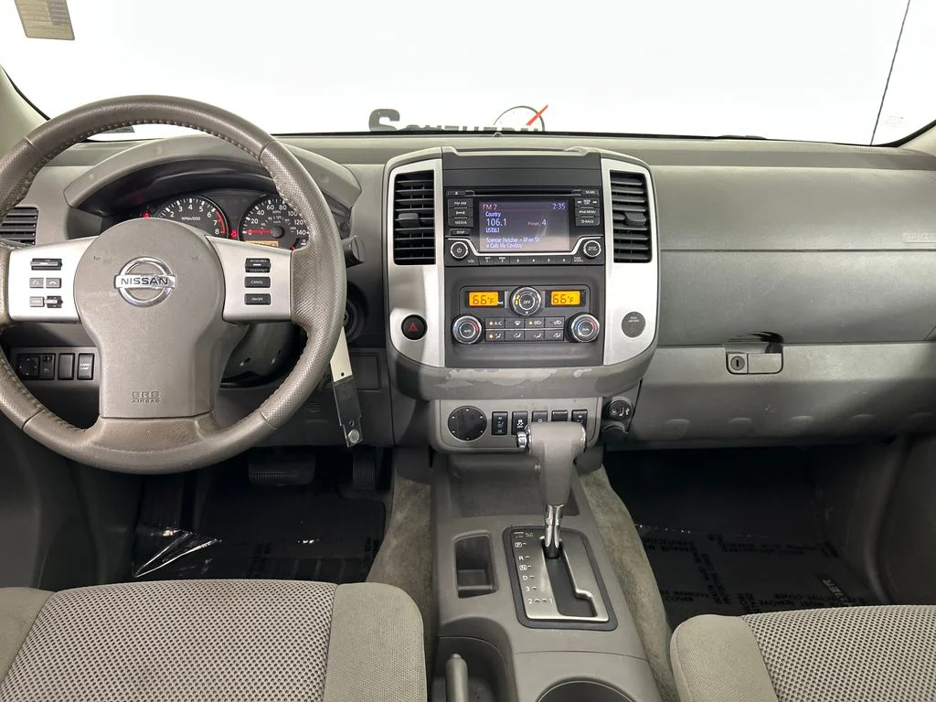 Used 2017 Silver Nissan SV image 18