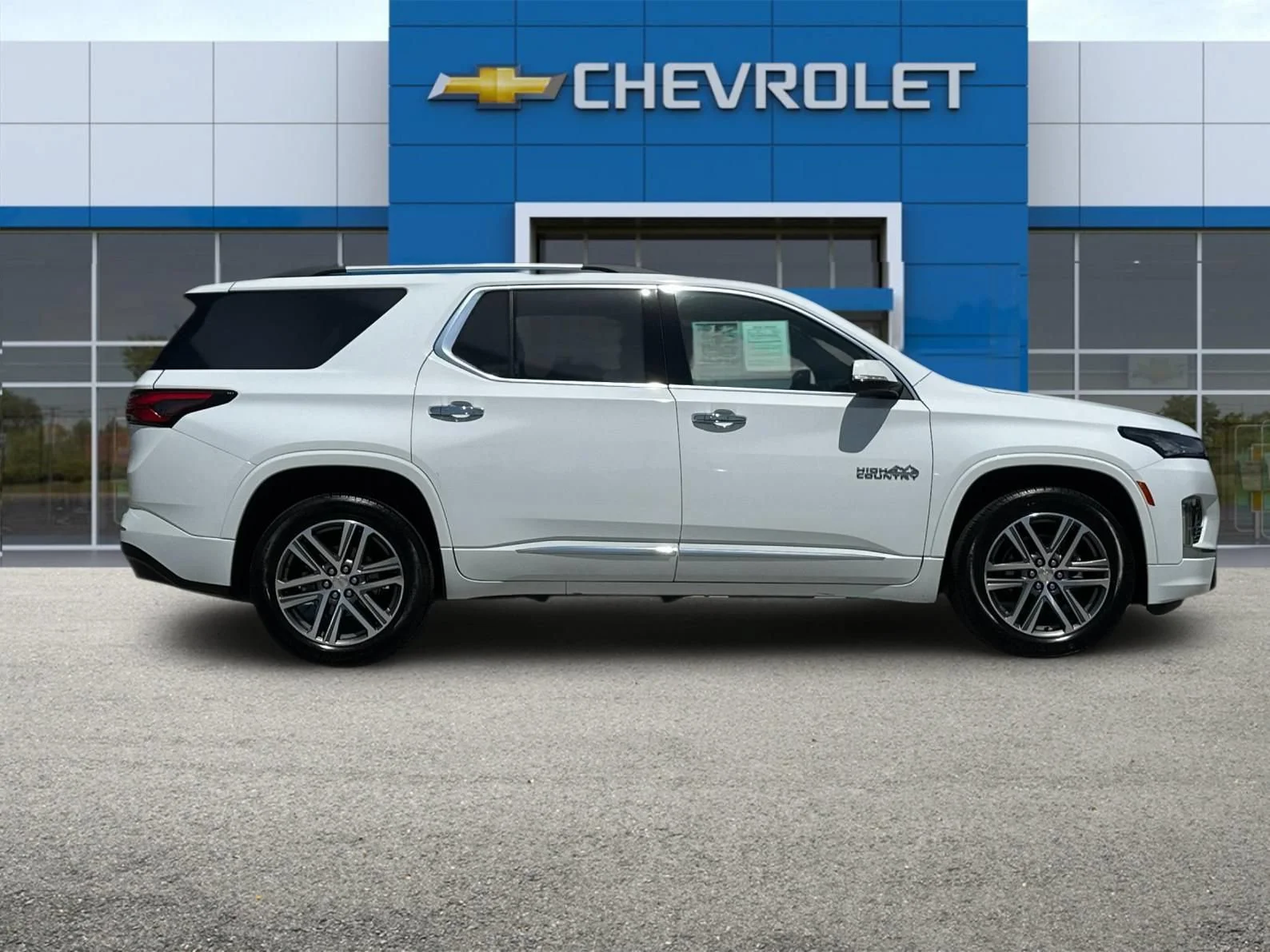 Used 2023 SUMMIT WHITE Chevrolet High Country image 3