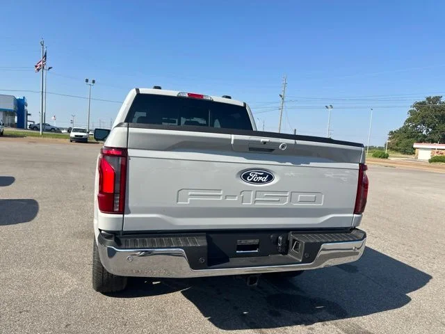 New 2026 Avalanche Ford Lariat® image 23