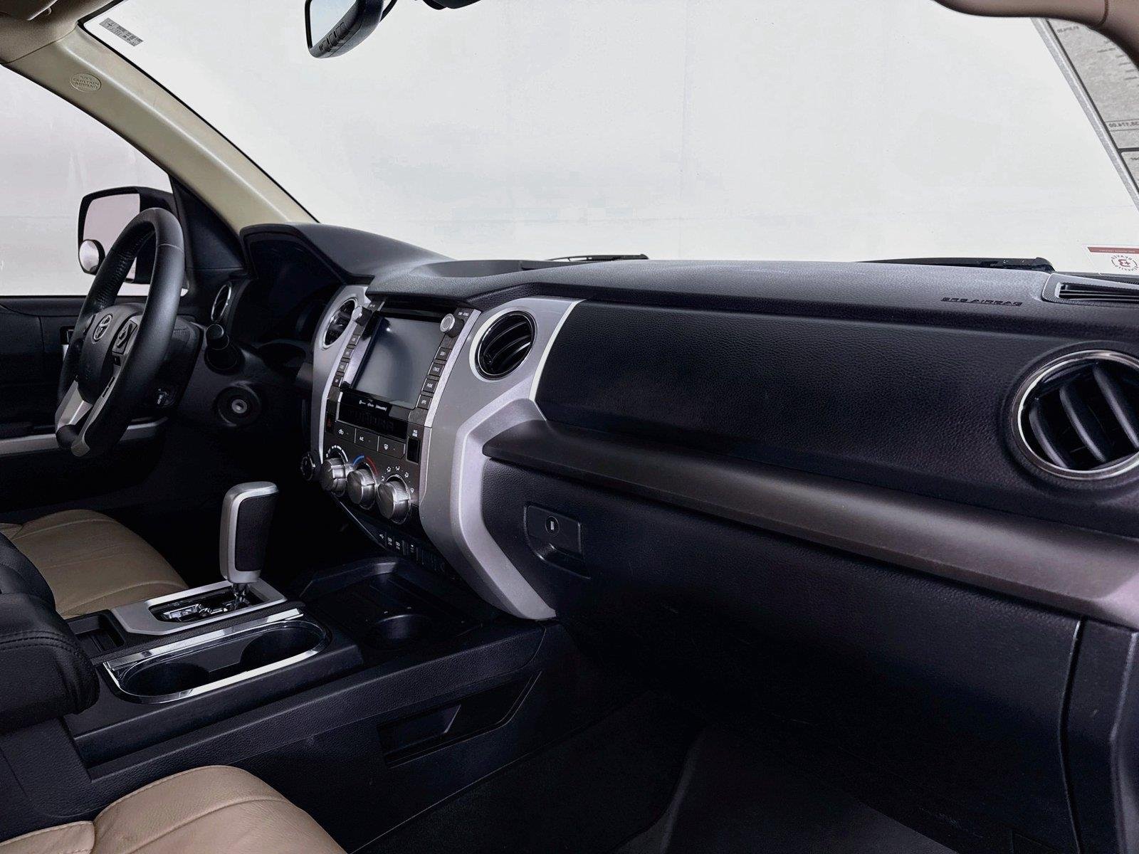 Used 2020 Super White Toyota SR5 image 38