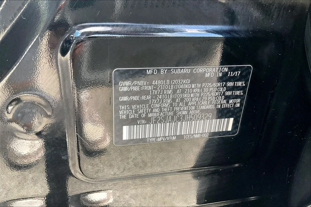 Used 2018 Black Subaru 2.5i Limited image 32