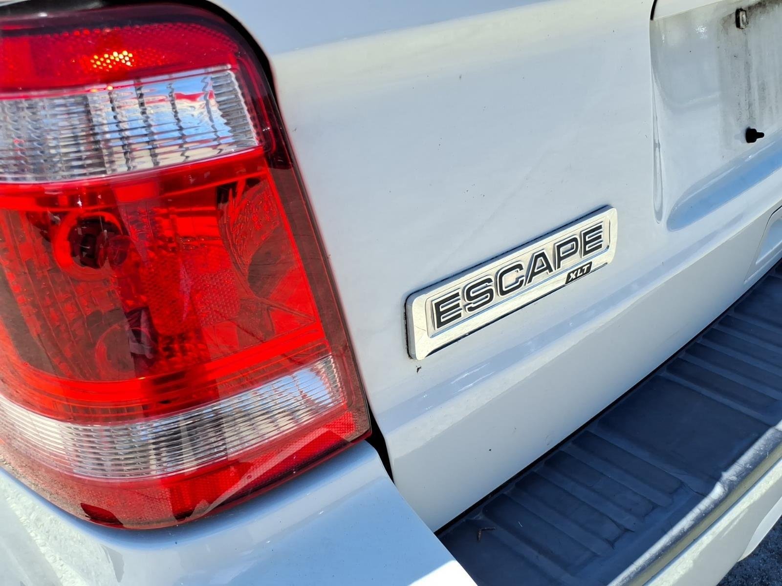 Used 2012 White Suede Ford XLT image 11