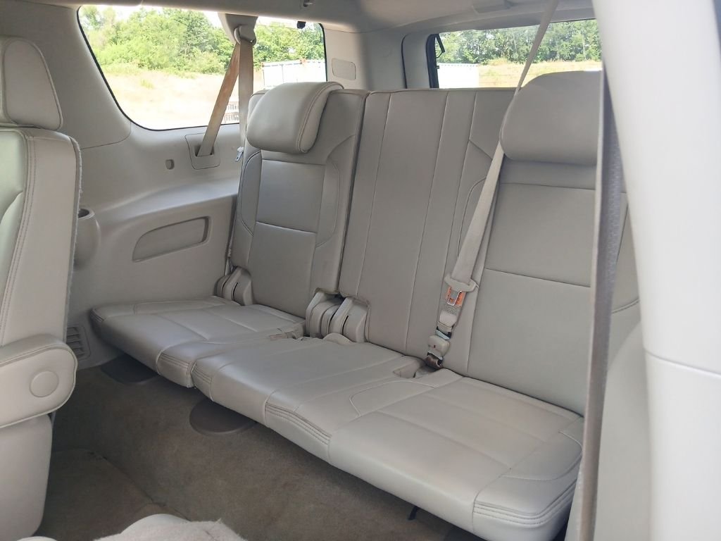 Used 2017 White GMC Denali image 40