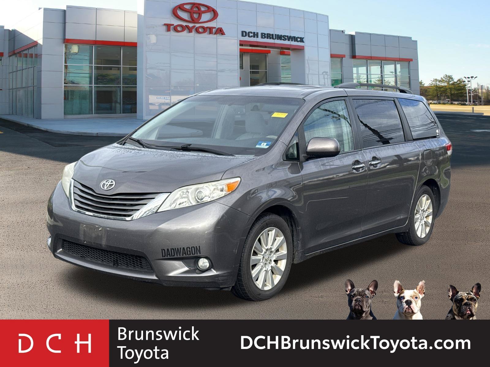 Used 2014 Gray Toyota XLE image 1
