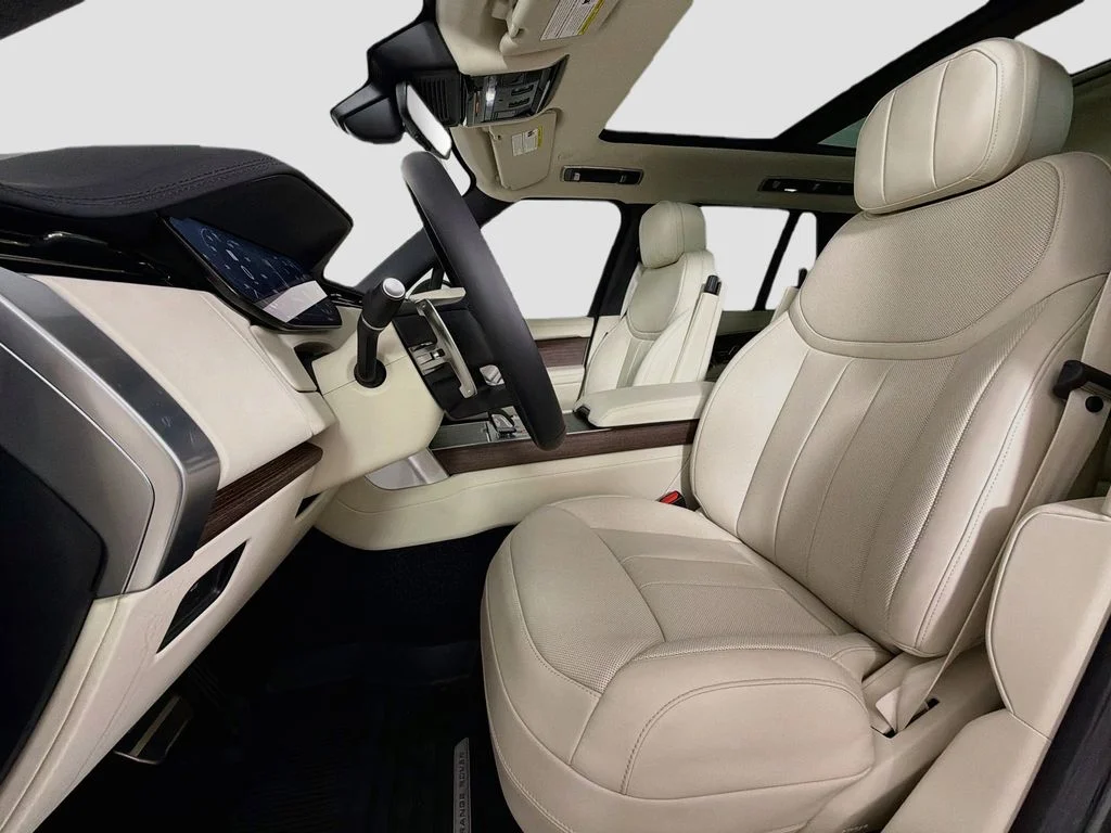 New 2026 Carpathian Gray Premium Metallic Land Rover SE image 22
