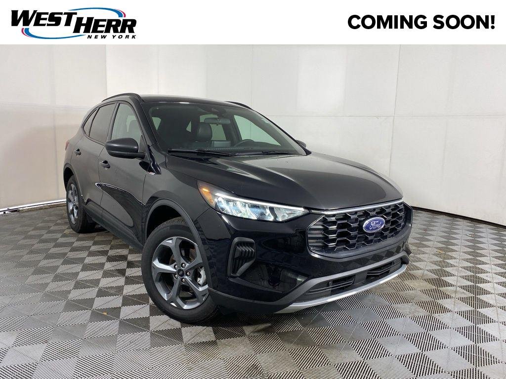 Used 2025 Agate Black Metallic Ford ST-Line image 1