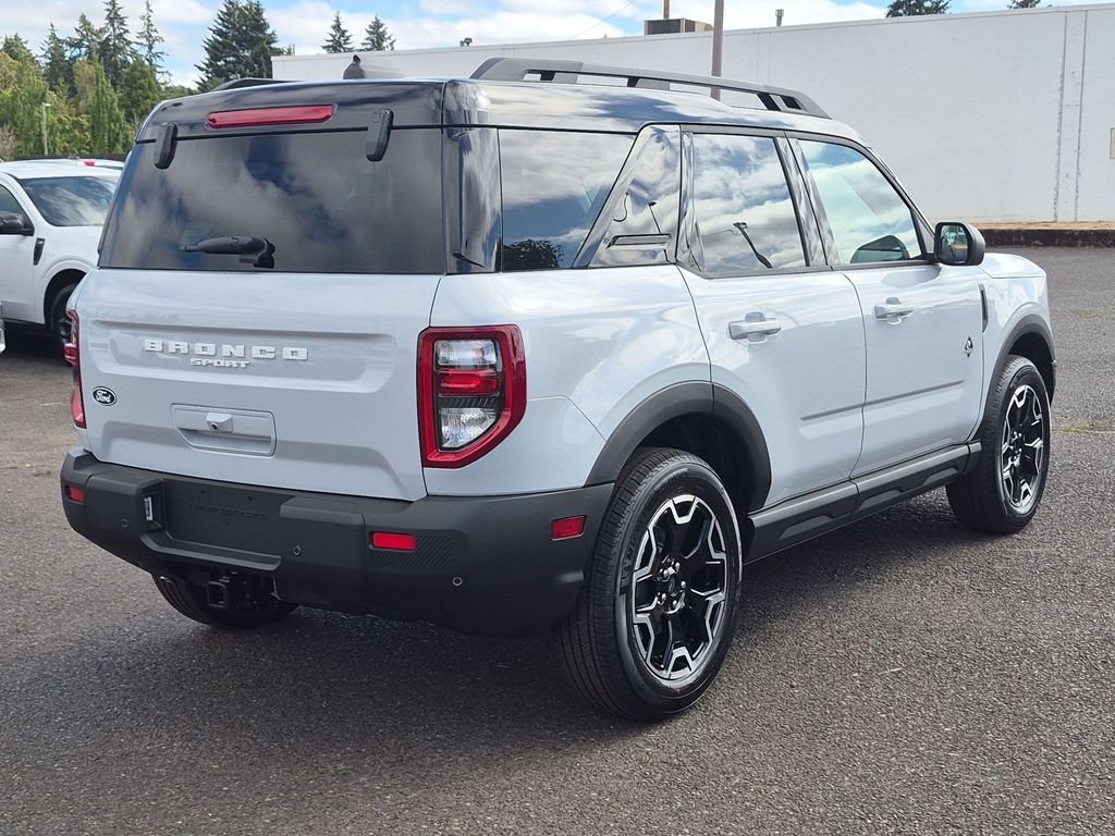 New 2026 Space White Metallic Ford Outer Banks® image 34