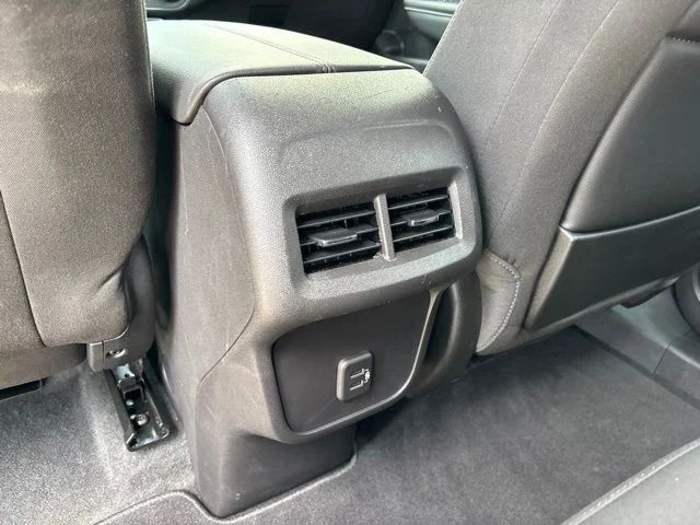 Used 2024 Summit White GMC SLE image 31