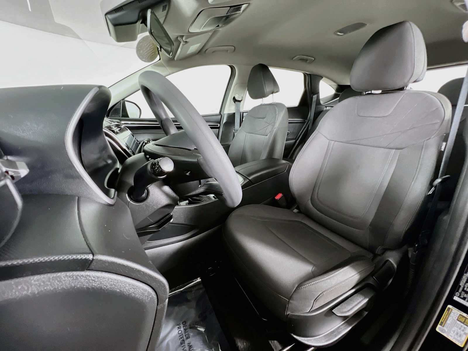 Used 2024 Black Pearl Hyundai SE image 20