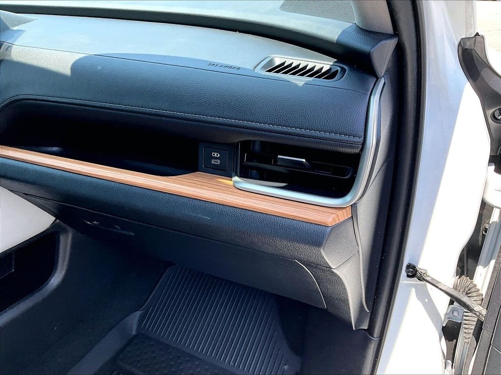 Used 2024 Beige Toyota Platinum image 13
