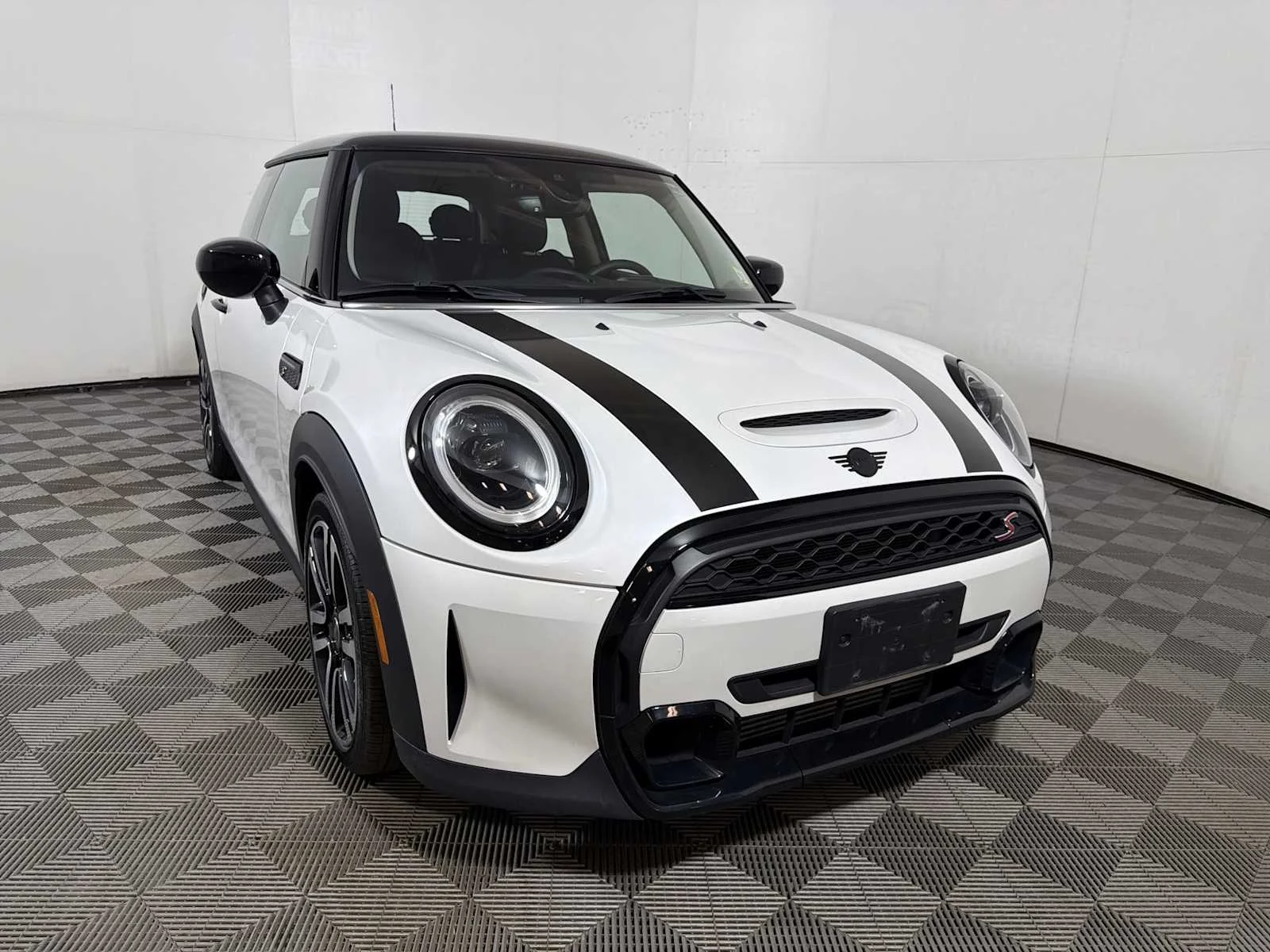 Used 2024 Nanuq White Metallic MINI Cooper S image 2