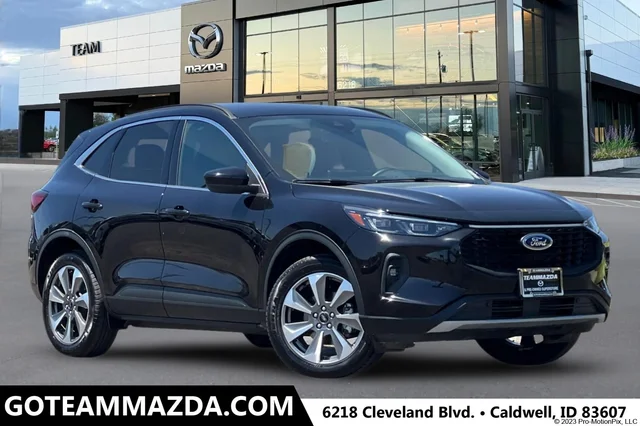 2025 Ford Escape Platinum