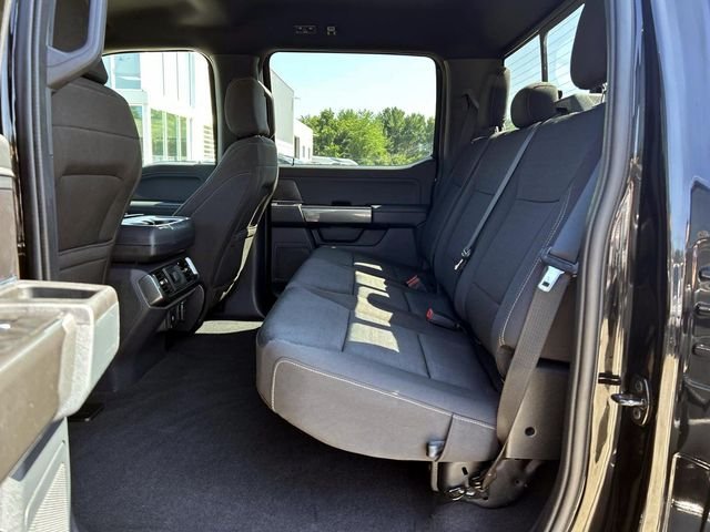 Used 2023 Black Ford XLT image 15