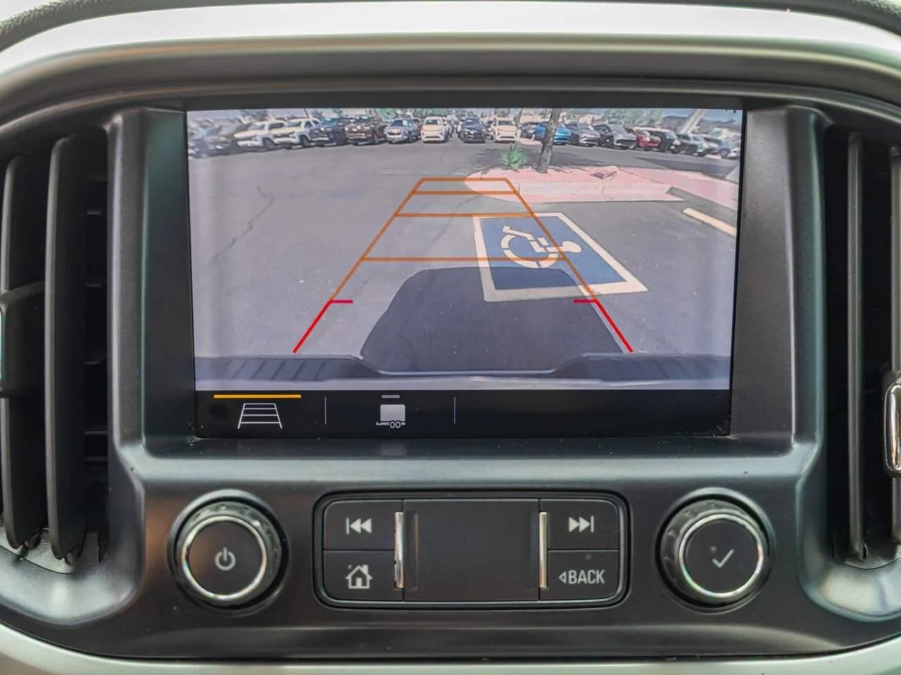 Used 2020 SATIN STEEL METALLIC Chevrolet 2WD LT image 15