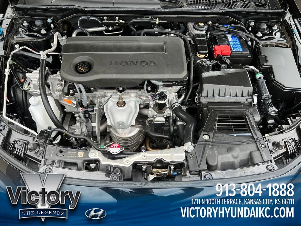 Used 2025  Honda LX image 22