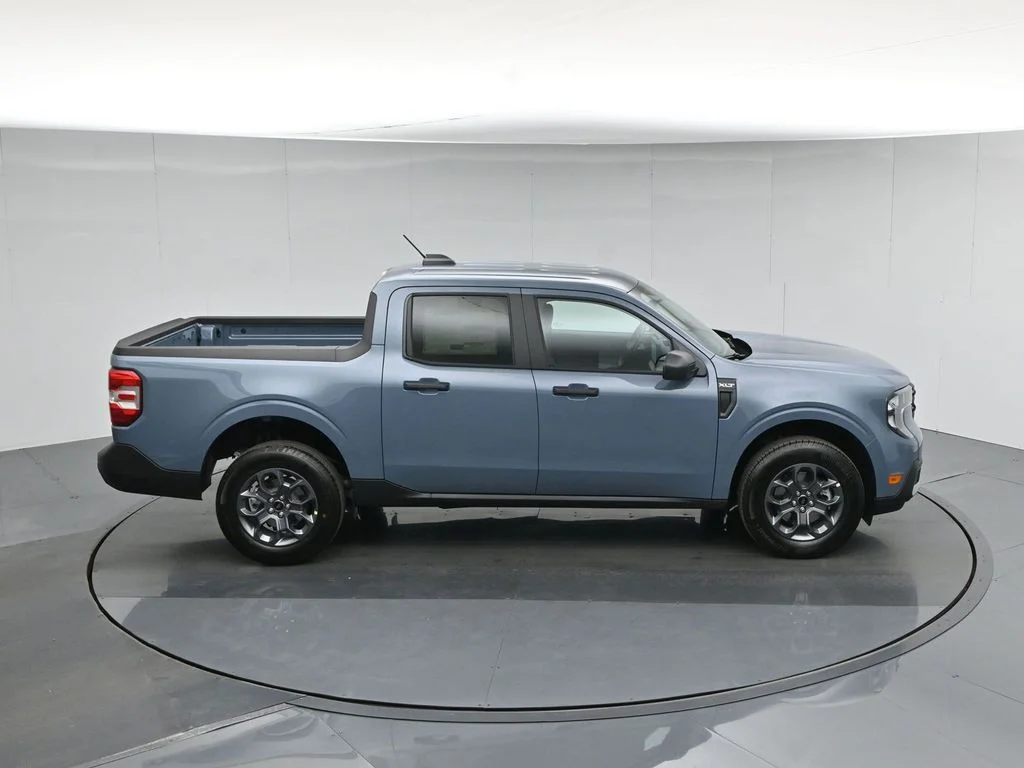 New 2026 Gray Ford XLT image 37
