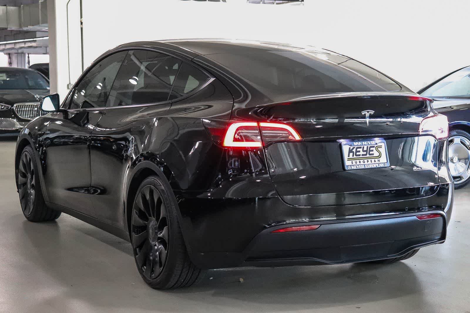 Used 2022 Tesla Model Y Performance with VIN 7SAYGDEF8NF494381 for sale in Los Angeles, CA