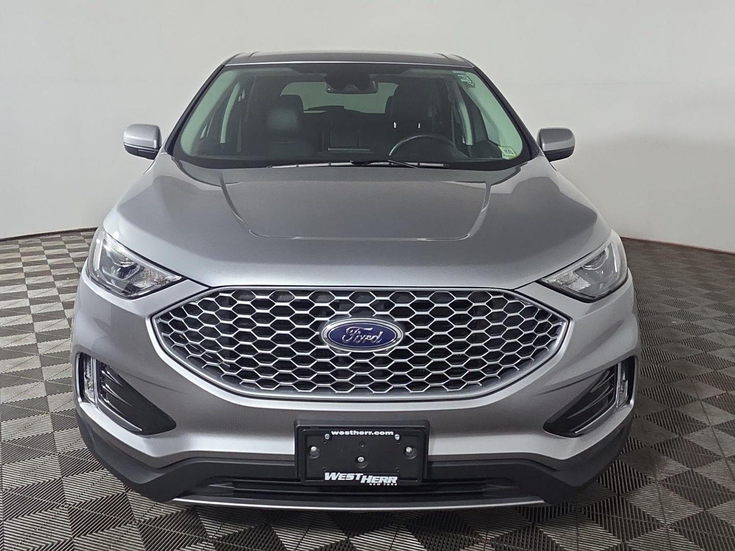 Used 2024 Iconic Silver Ford SEL image 24