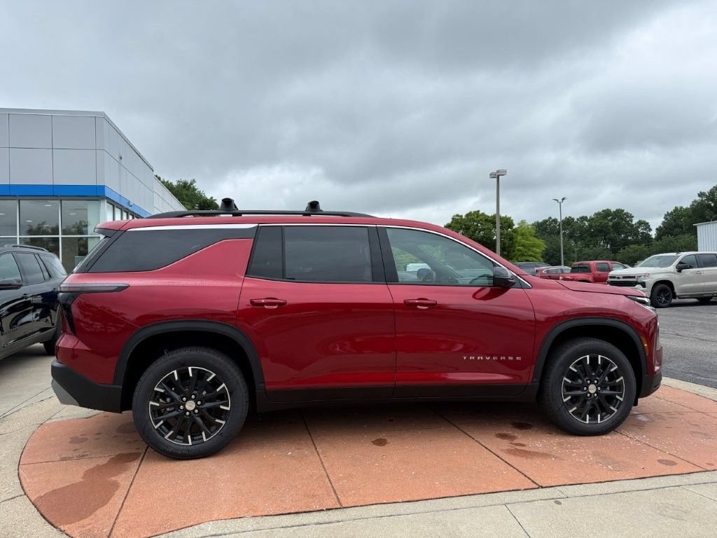 2026 Chevrolet Traverse LT - Photo 6