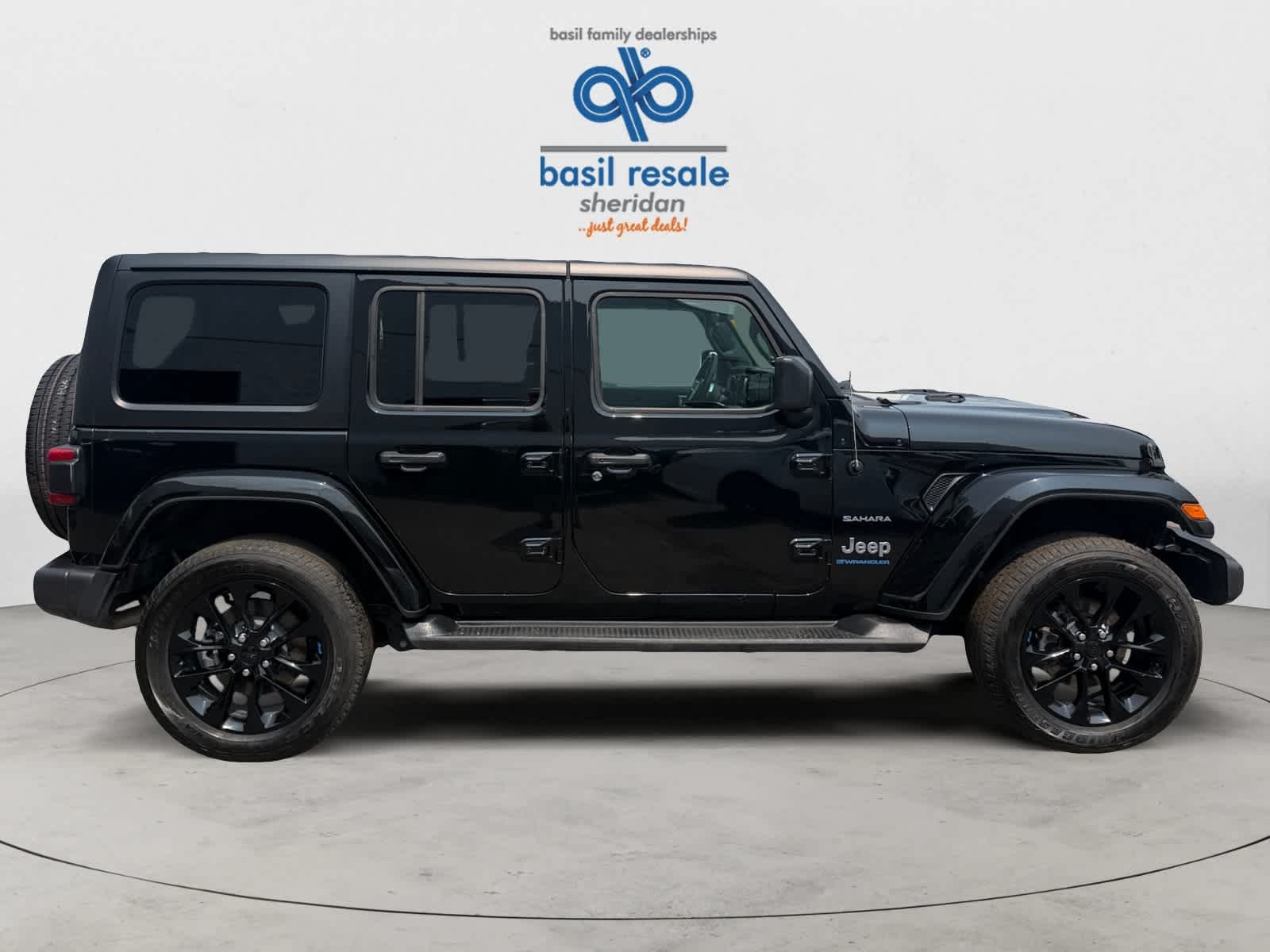 Used 2023 Black Clearcoat Jeep Sahara image 7