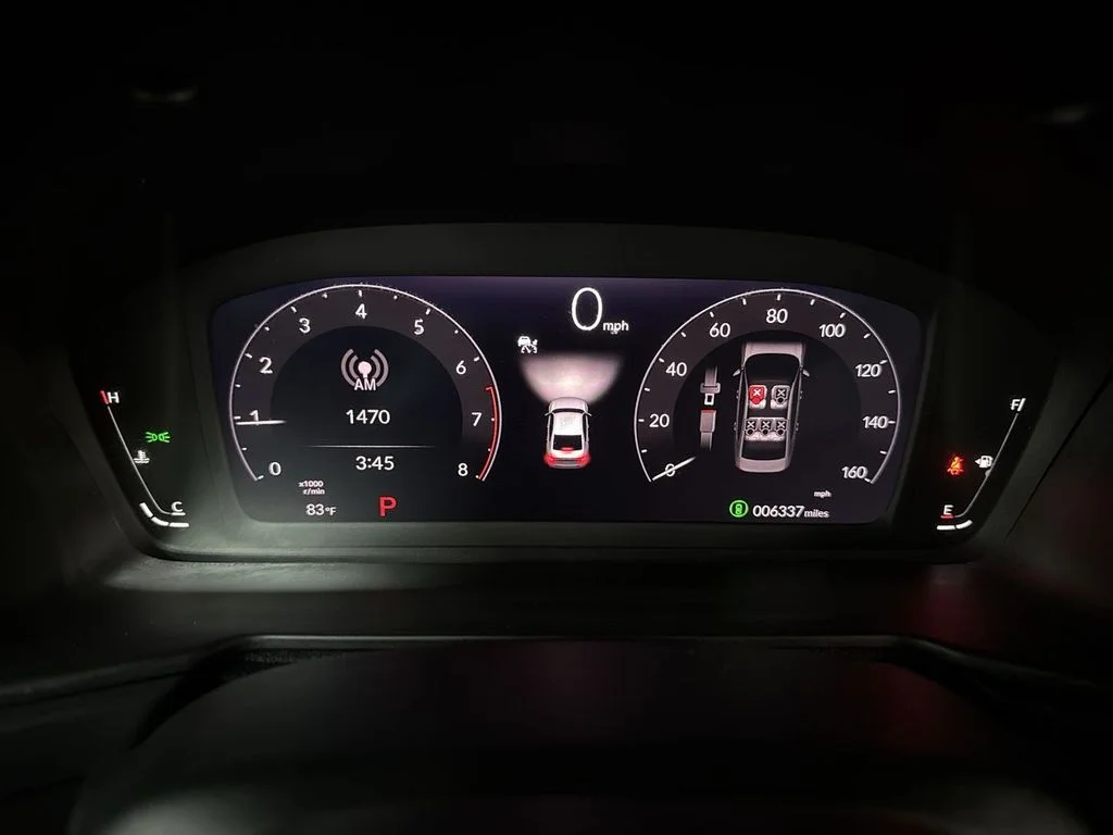 Used 2025 Radiant Red Metallic Honda LX image 21