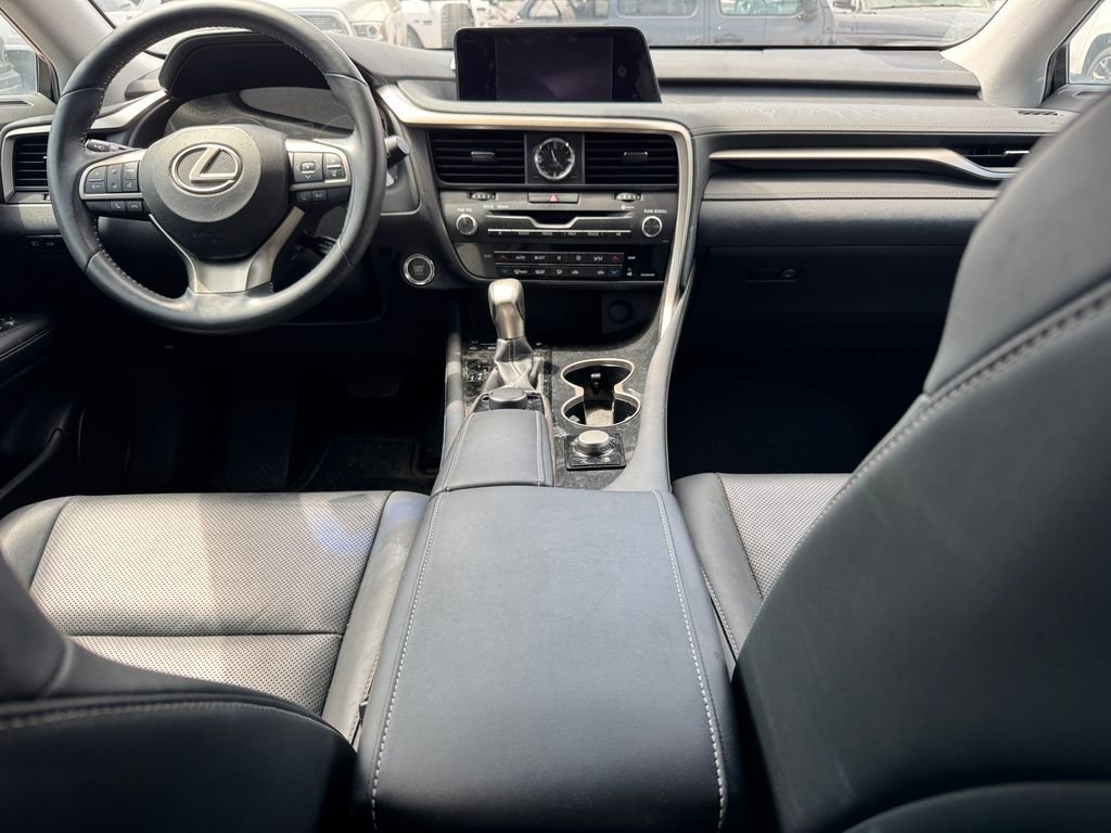 Used 2017  Lexus 350 image 6