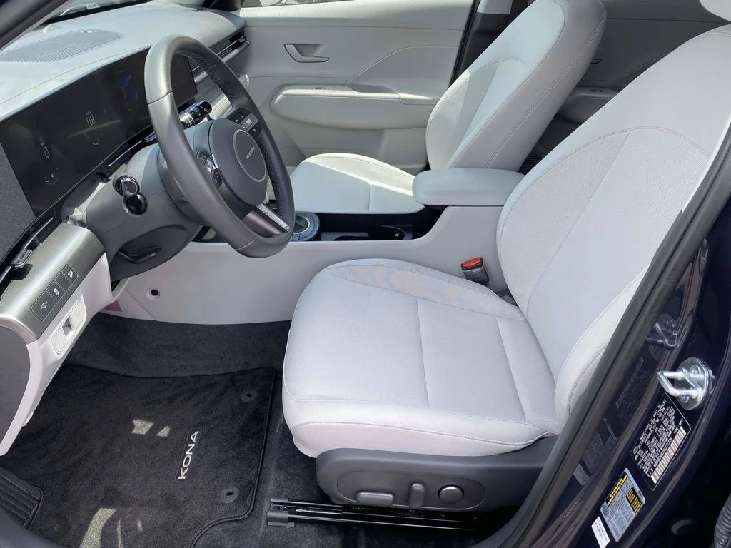 Certified Used 2025 Blue Hyundai SEL image 16