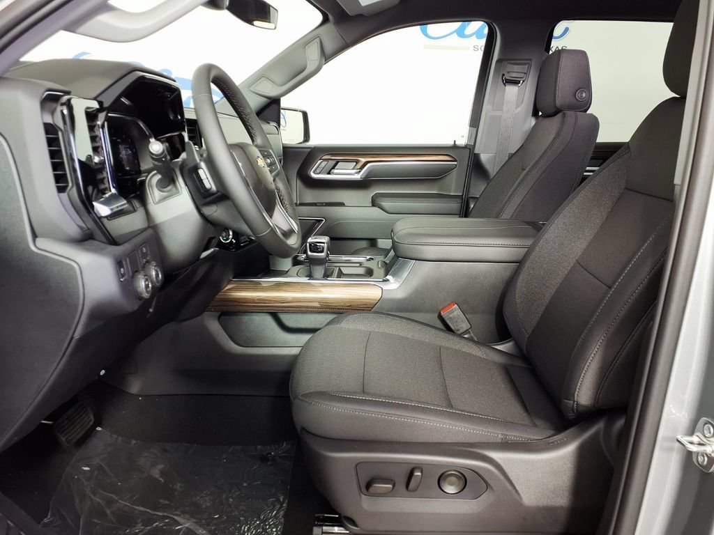 2026 Chevrolet Silverado 1500 LT - Photo 8