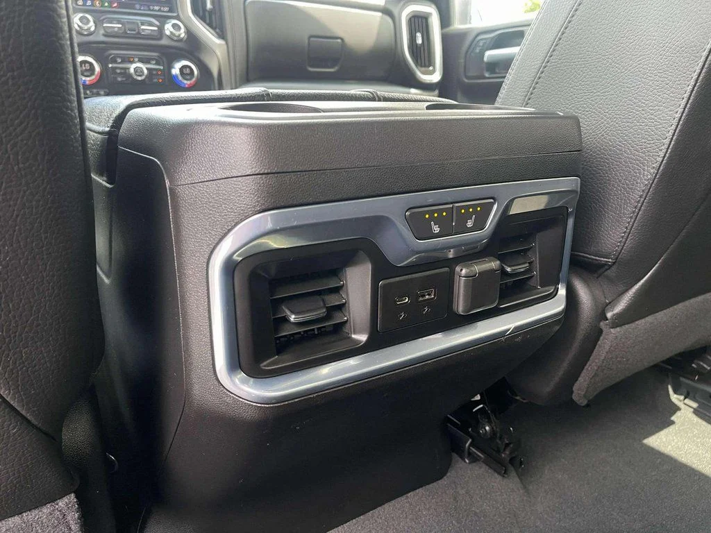 Used 2020 White Frost Tricoat GMC Denali image 26