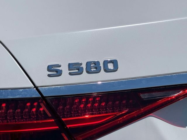 New 2026 MANUFAKTUR Moonlight White Magno Mercedes-Benz S 580 image 11