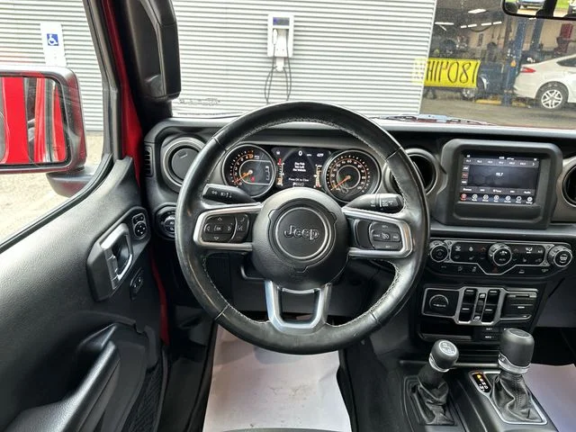 Used 2020 Red Jeep Sport image 13