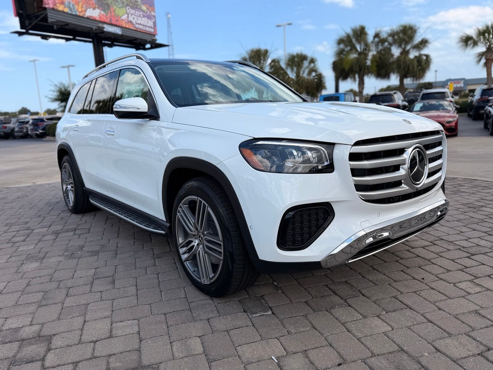 New 2026 Polar White Mercedes-Benz GLS 450 image 7