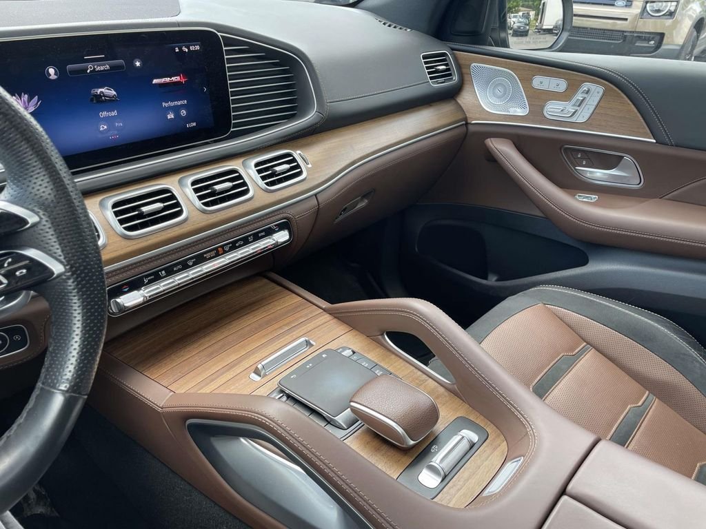 Used 2024 Selenite Gray Metallic Mercedes-Benz GLE 53 AMG® image 32
