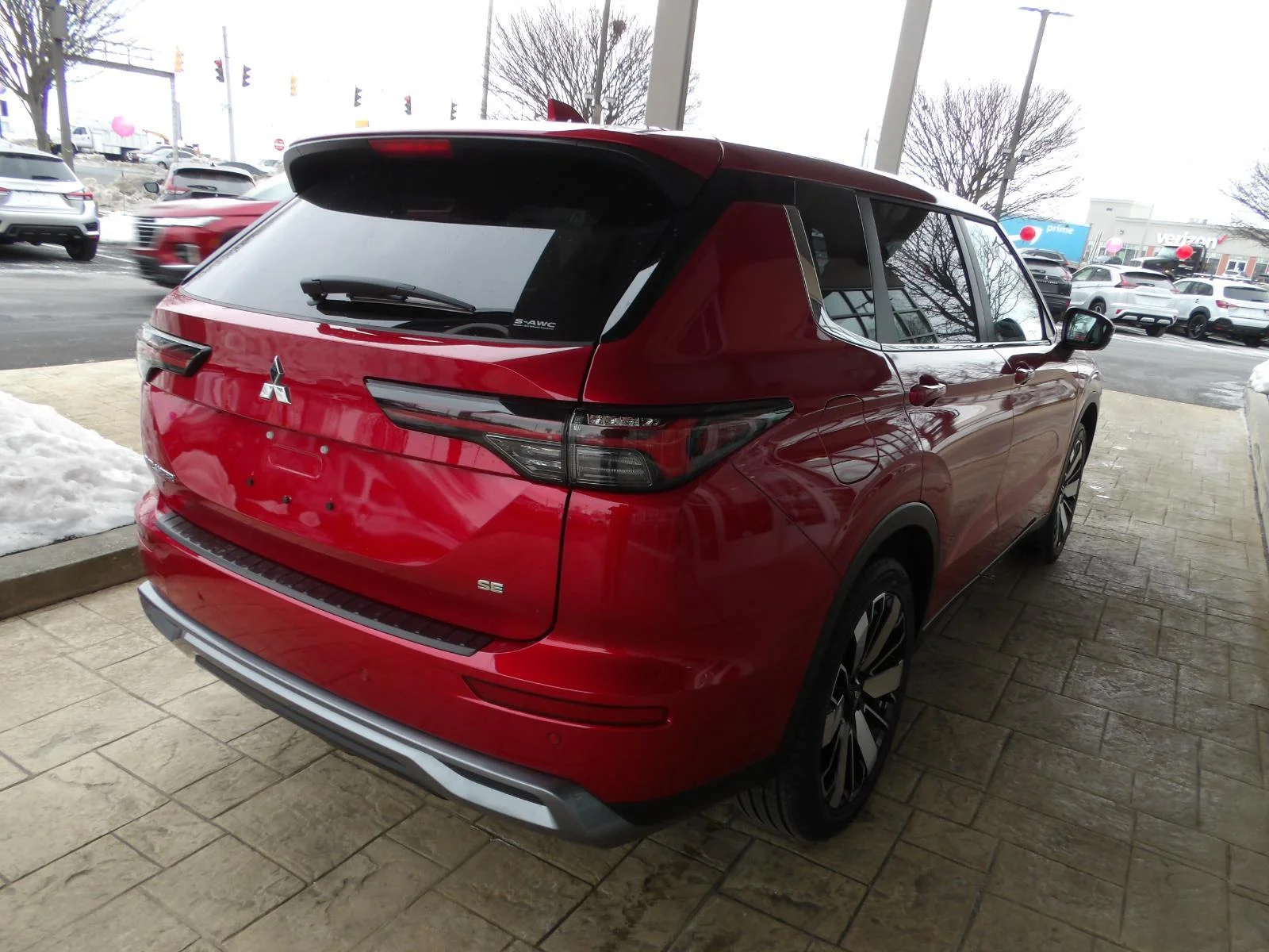 2026 Mitsubishi Outlander SE - Photo 7