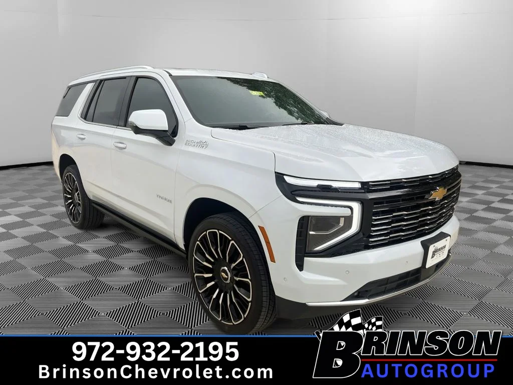 New 2026 Polar White Tricoat Chevrolet High Country image 3