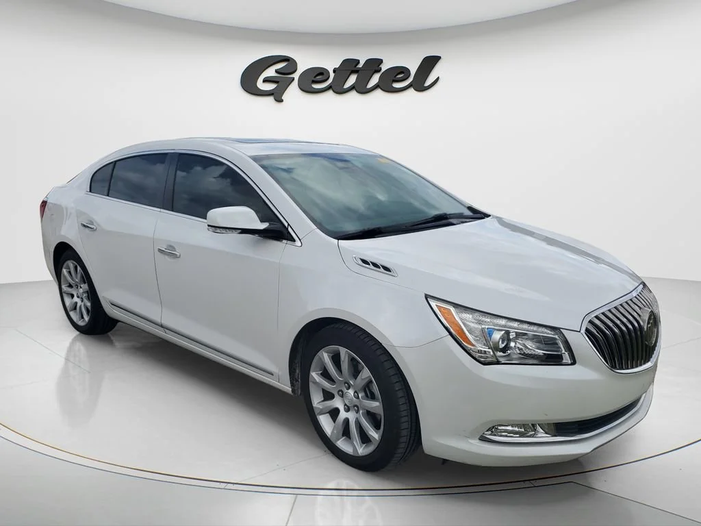 Used 2015 WHITE FROST TRICOAT Buick Premium I image 2