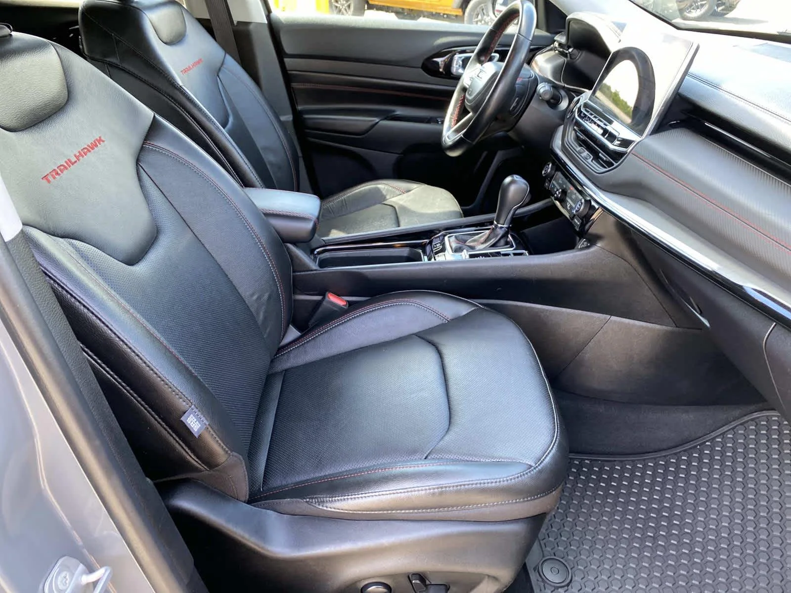 Certified Used 2022 Sting-Gray Clearcoat Jeep Trailhawk image 26
