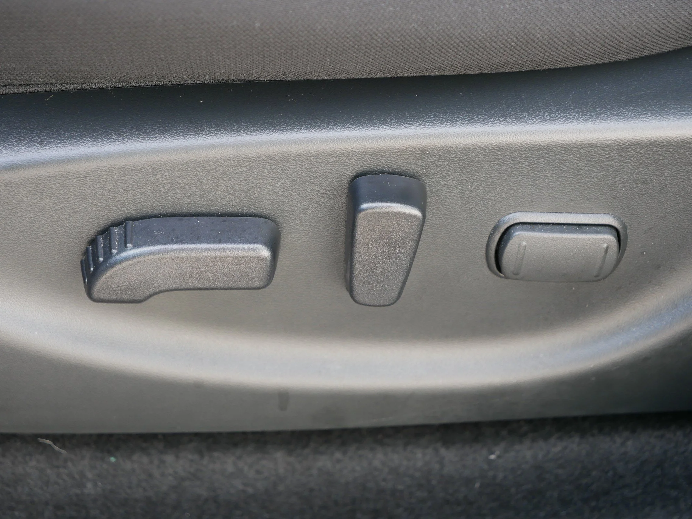 Used 2025 Brilliant Silver Metallic Nissan SV PLUS image 20
