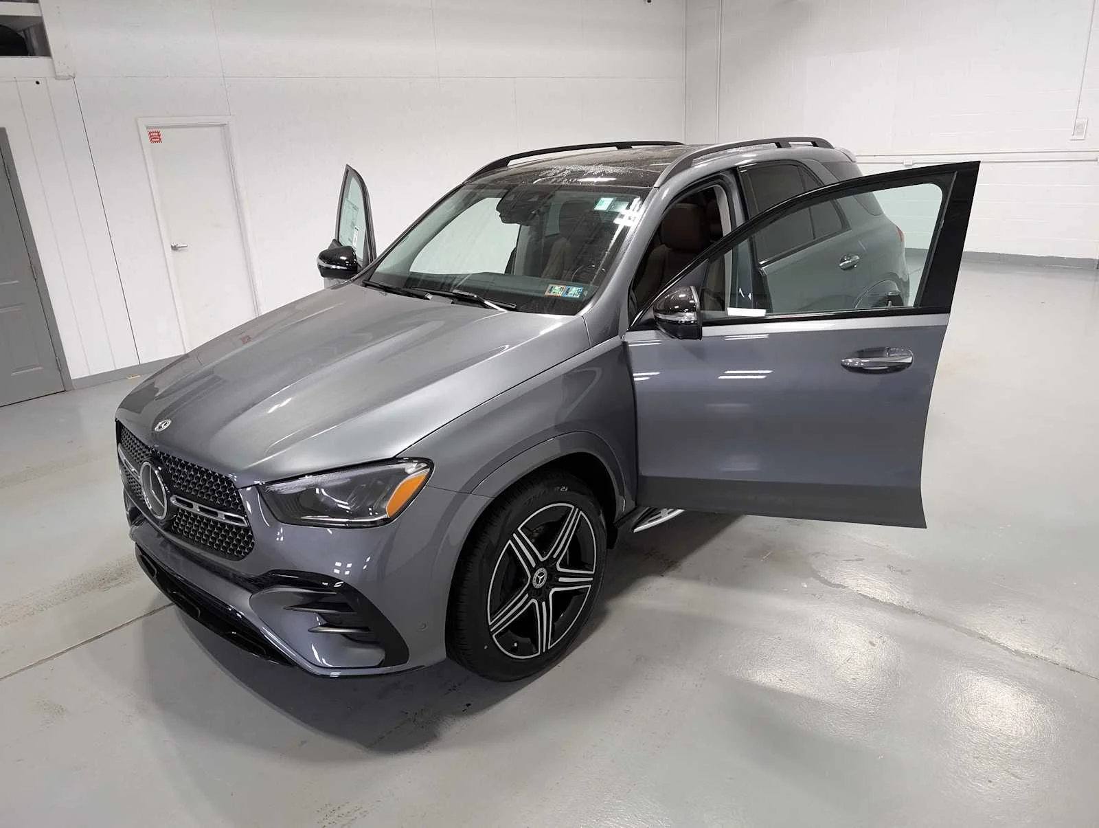 2026 Mercedes-Benz GLE GLE450 - Photo 14