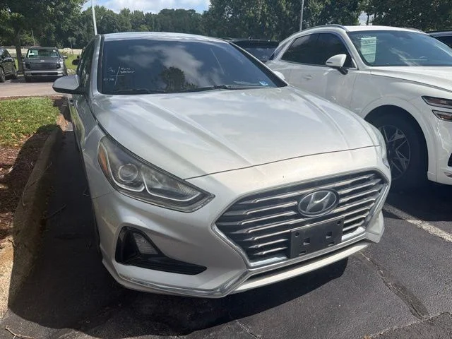 Used 2019 Symphony Silver Hyundai ECO image 2