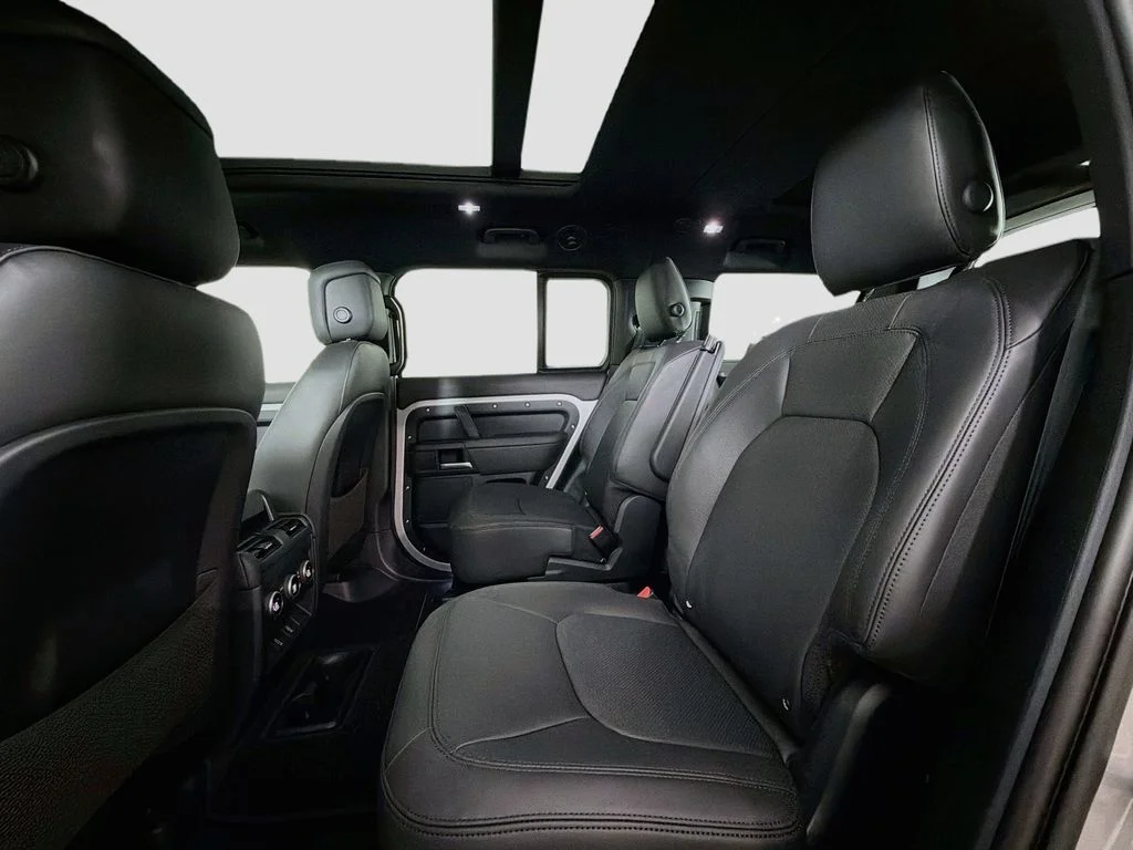 New 2026 Borasco Grey Land Rover X-Dynamic SE image 26