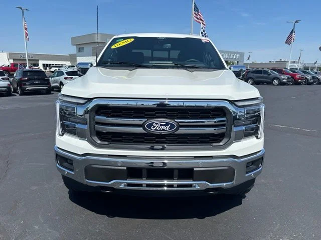 New 2025 Star White Metallic Tri-Coat Ford Lariat® image 4