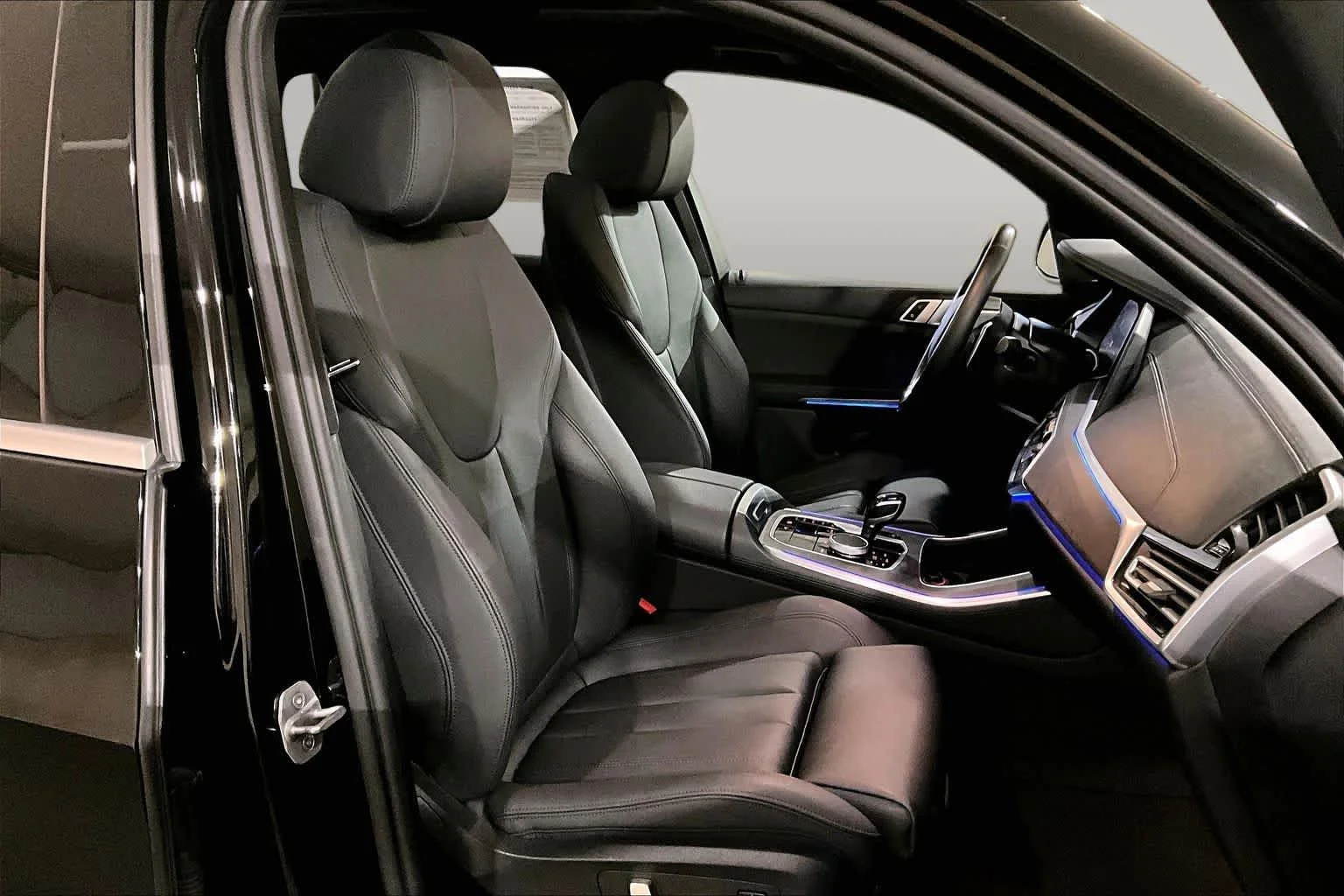 Certified Used 2019 Jet Black BMW xDrive40i image 13