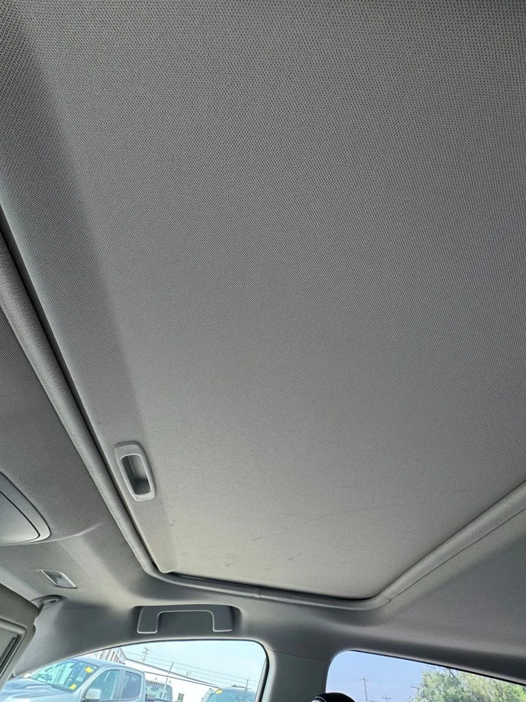 Used 2018 Magnetic Gray Metallic Toyota XLE image 19