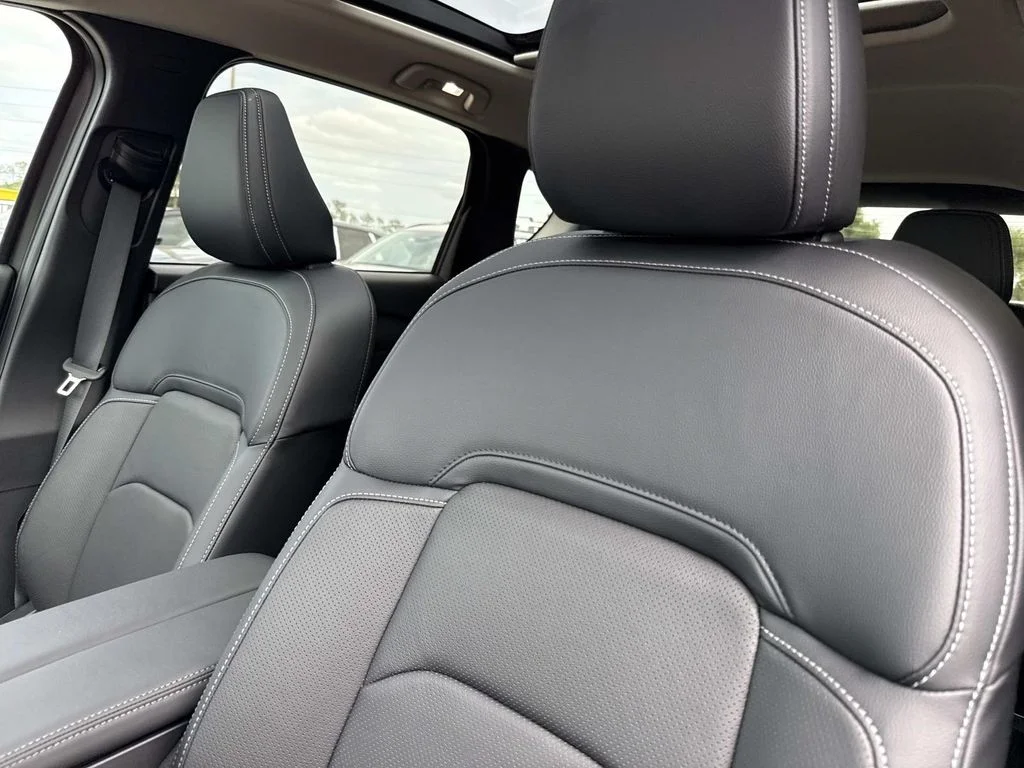 New 2026 Rhodium White Metallic Mazda 2.5 S Premium AWD image 28