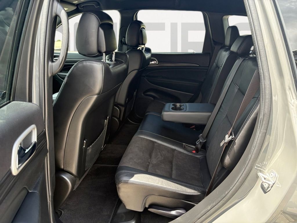 Used 2022 Sting-Gray Clearcoat Jeep Laredo X image 21